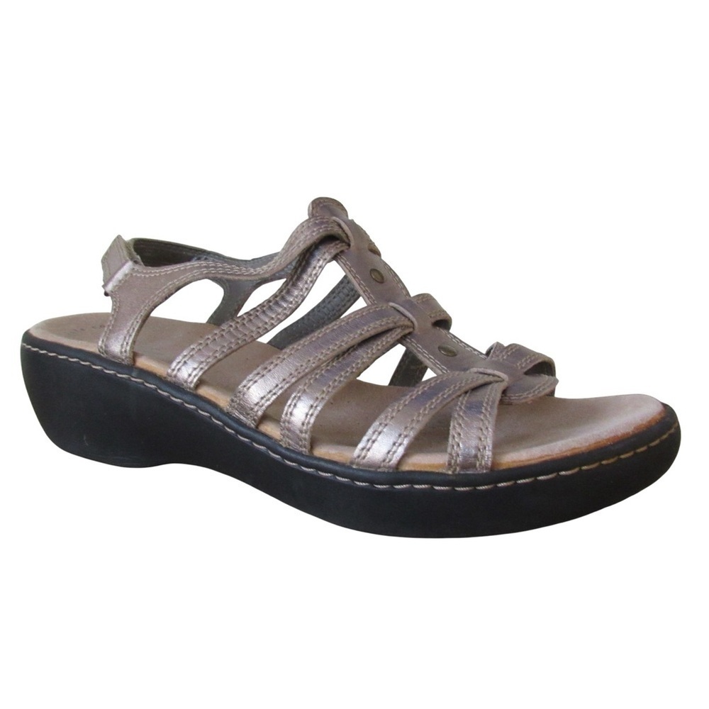 Clarks Collection Strappy Sandals 9.5? Metallic Ankle Strap Open Toe Cushioned